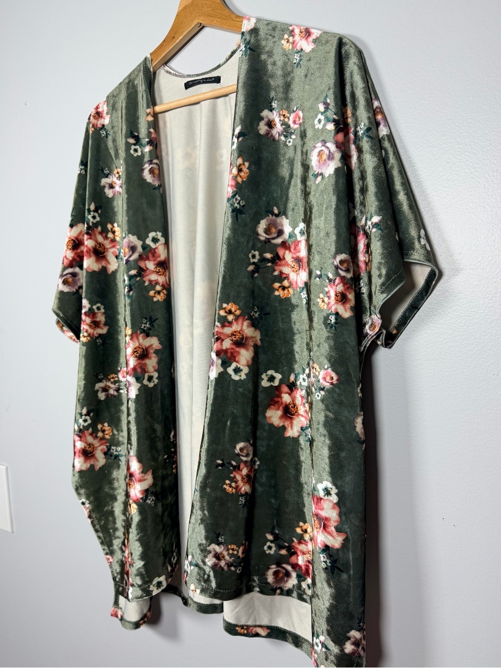 Do Everything in Love Velvet Floral Kimono Olive Whimsigoth Boho One Size - Picture 3 of 14